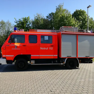 lf8-links-zu.jpg