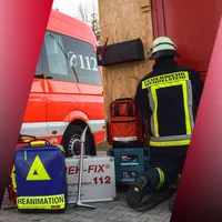 einsatzfoto-symbolbild-tueroeffnung-zugeschnitten_verlaeufe.jpg
