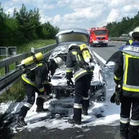 einsatzbericht_-_fahrzeugbrand_-_pkw_-a9-210619-5.jpg