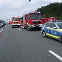 einsatzbericht_-_vu_autobahn_a9_mehrere_pkw_-_090819_nr-4.jpg