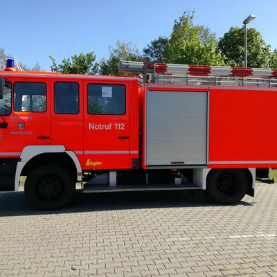 sw2000-links-zu.jpg